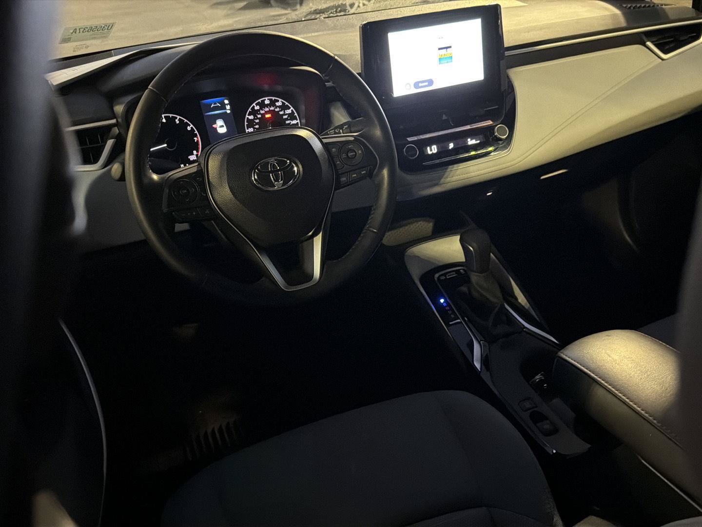 Certified 2025 Toyota Corolla SE FWD image 18