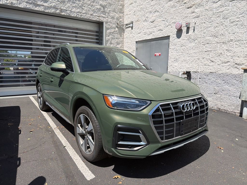 Certified 2023 Audi Q5 Premium Plus w/ Premium Plus Package AWD/4WD image 3
