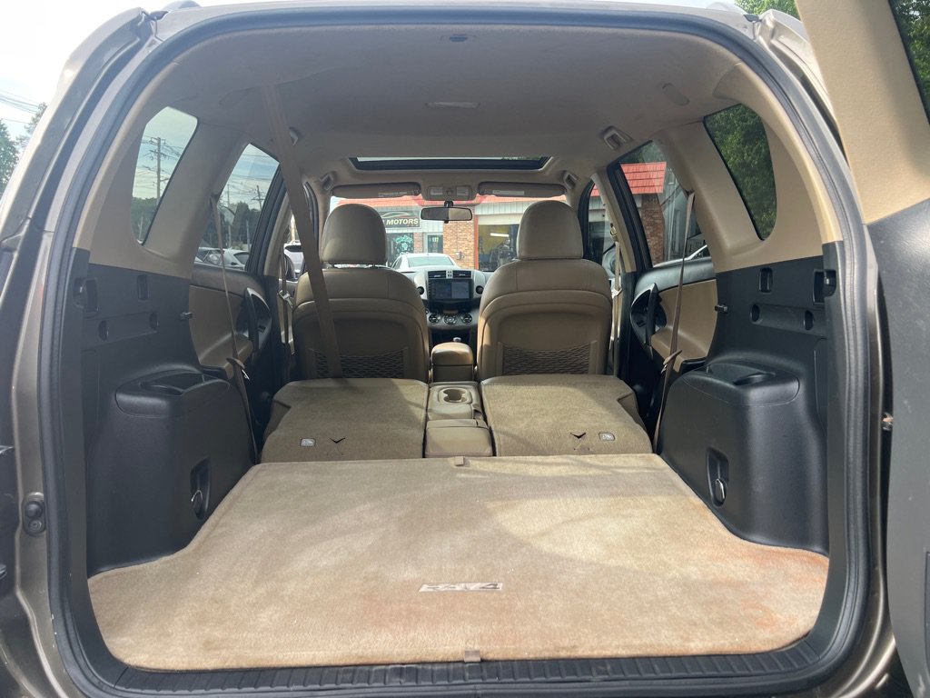 Used 2010 Toyota RAV4 Limited AWD/4WD image 6