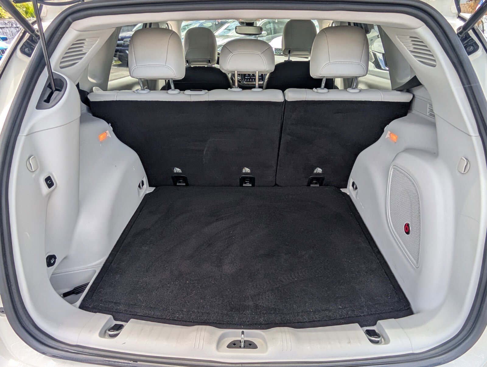 Used 2018 Jeep Compass Limited w/ Navigation Group FWD image 14