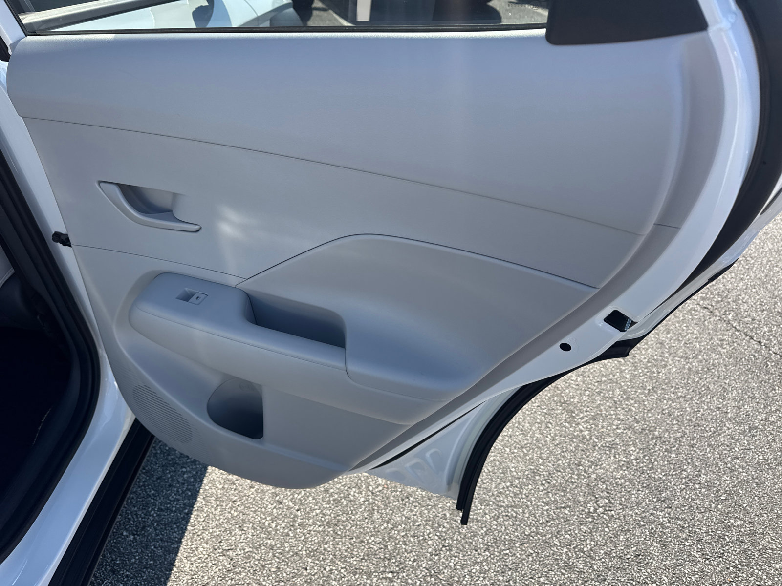 Certified 2025 Hyundai Kona SEL image 16