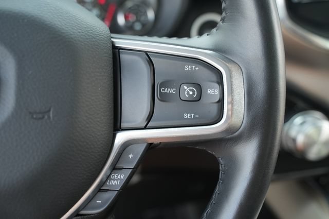 Used 2022 RAM 1500 Laramie AWD/4WD image 30