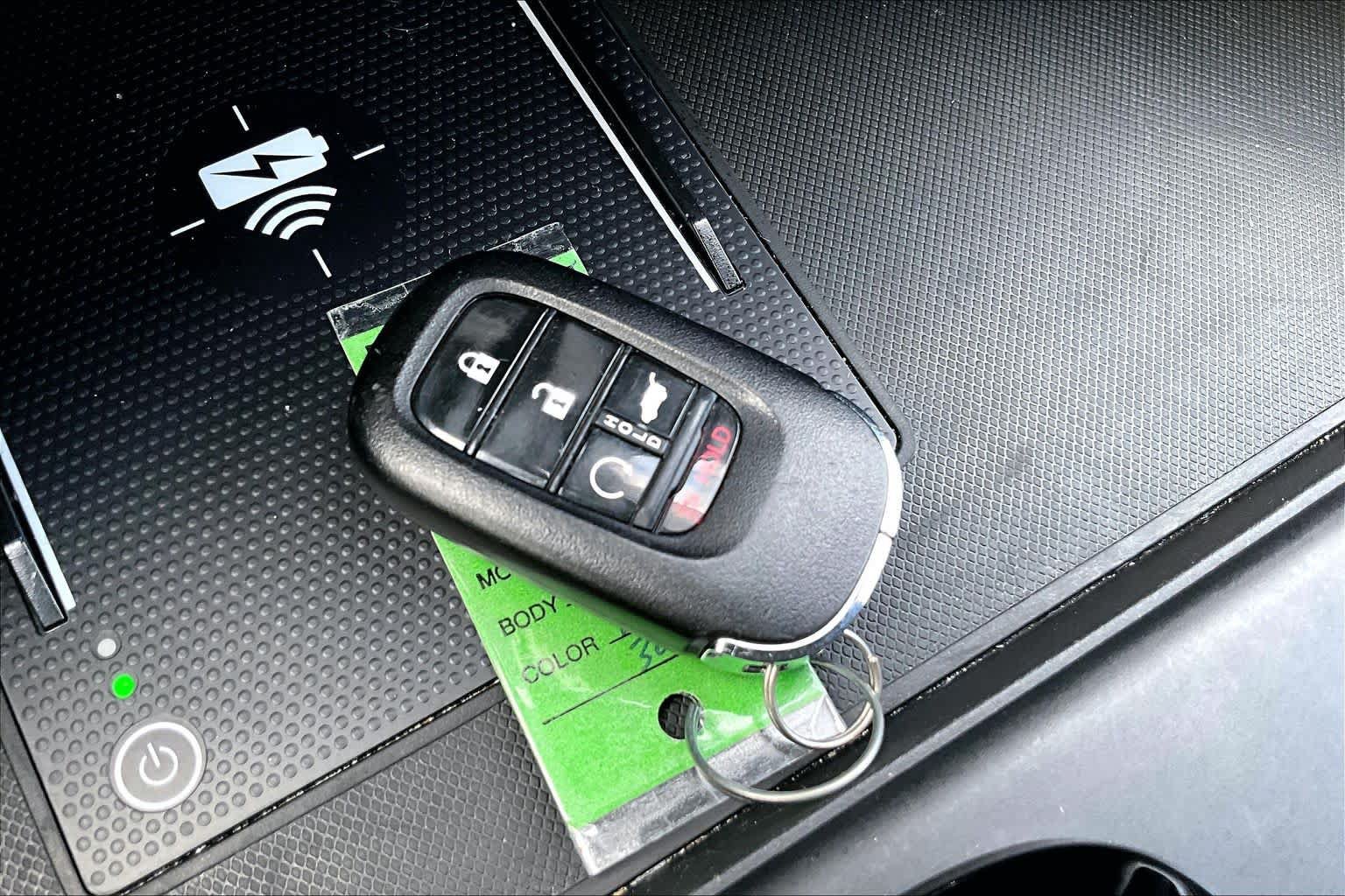 Used 2025 Honda Pilot Elite image 15