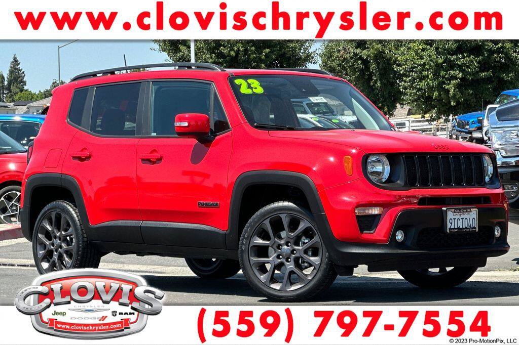 Used 2023 Jeep Renegade Latitude w/ Sun/Sound Group