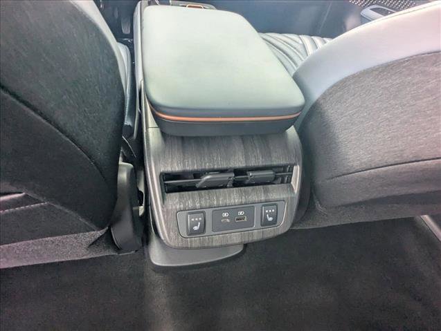 Used 2023 Nissan Ariya image 18