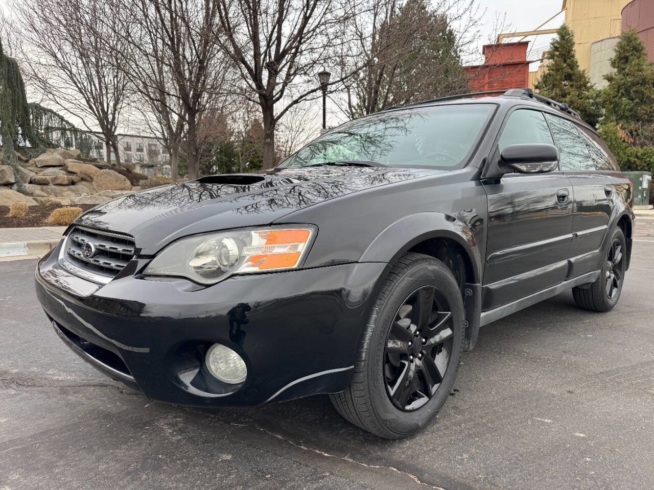 Used 2005 Subaru Outback 2.5XT Limited AWD/4WD image 5