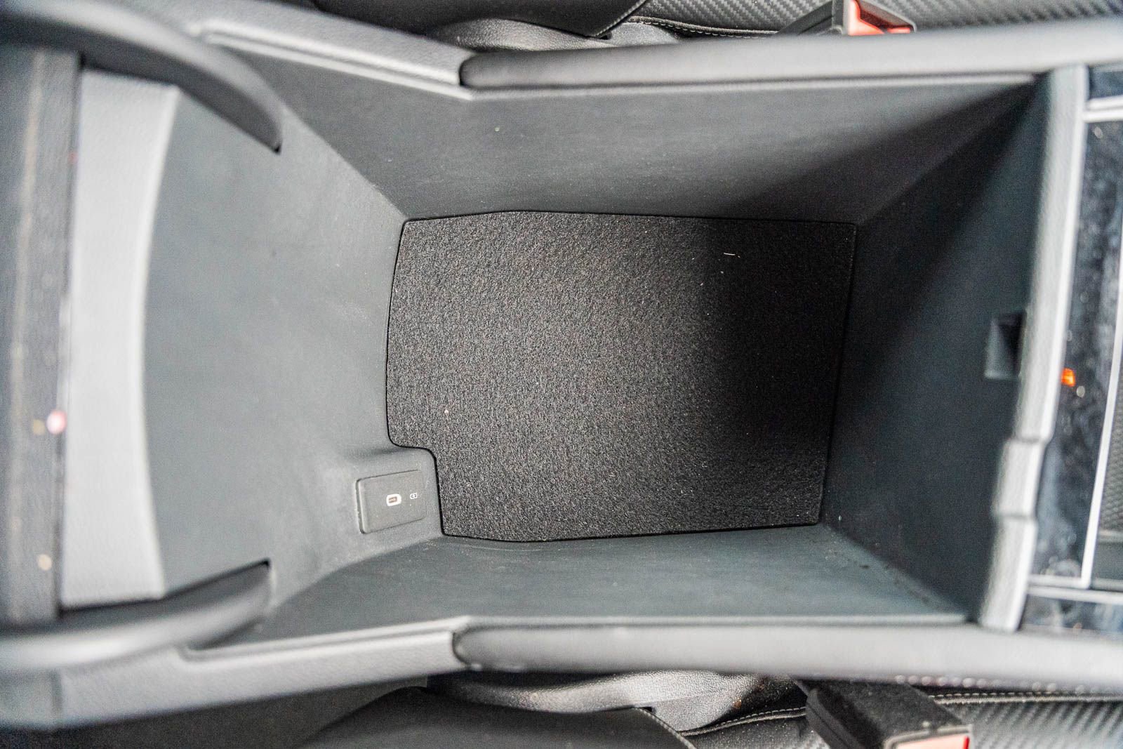 Used 2024 Volkswagen Atlas Cross Sport SE image 13