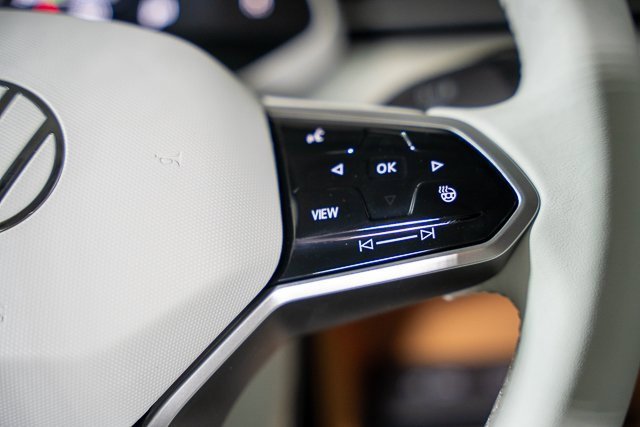 New 2025 Volkswagen ID. Buzz 1st Edition image 15