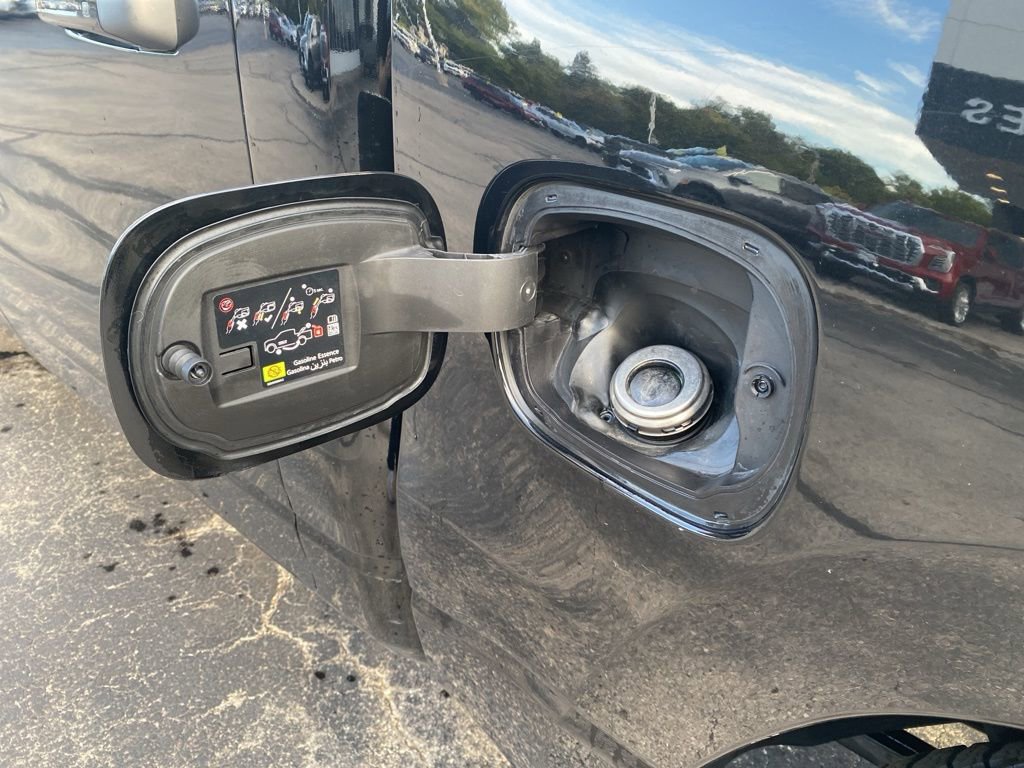 Used 2024 RAM 1500 Laramie image 13