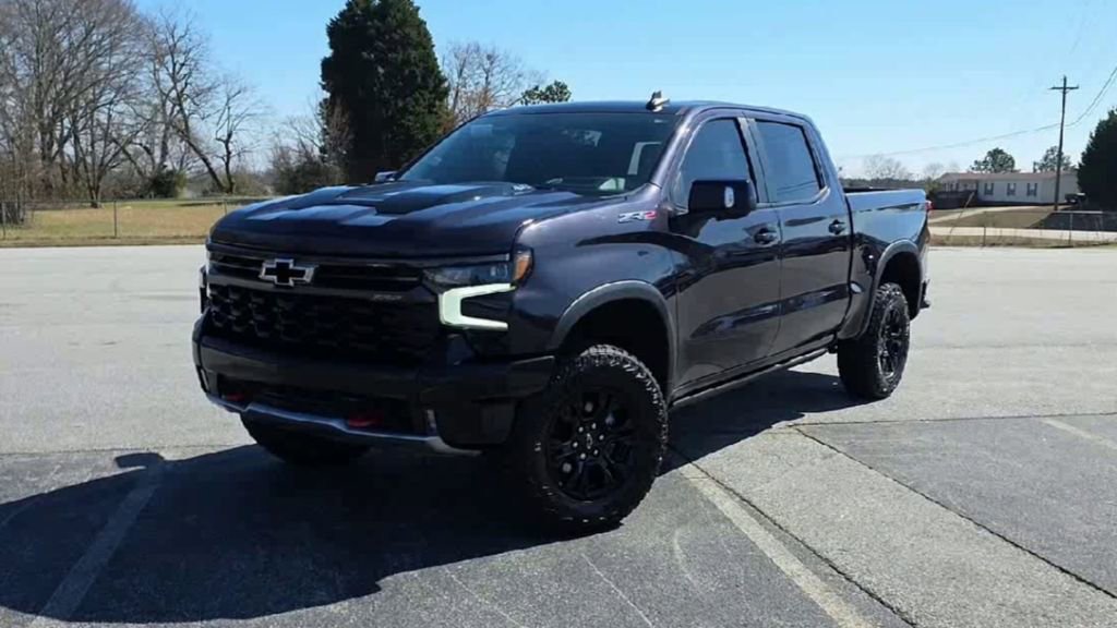 Certified 2022 Chevrolet Silverado 1500 ZR2 w/ Technology Package image 7