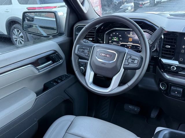 Used 2025 GMC Sierra 1500 SLT image 11