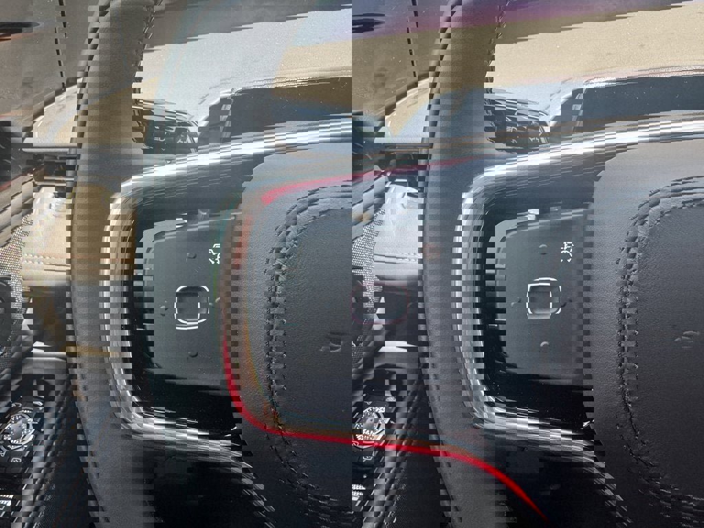 New 2025 Lincoln Nautilus Premier w/ Equipment Group 102A image 41