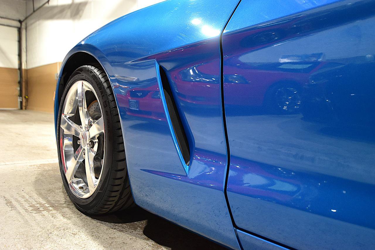 Used 2008 Chevrolet Corvette Convertible w/ Preferred Equipment Group RWD image 5
