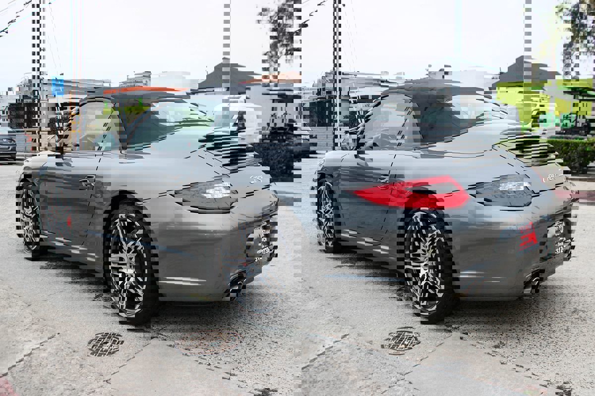 Used 2010 Porsche 911 Carrera S image 3