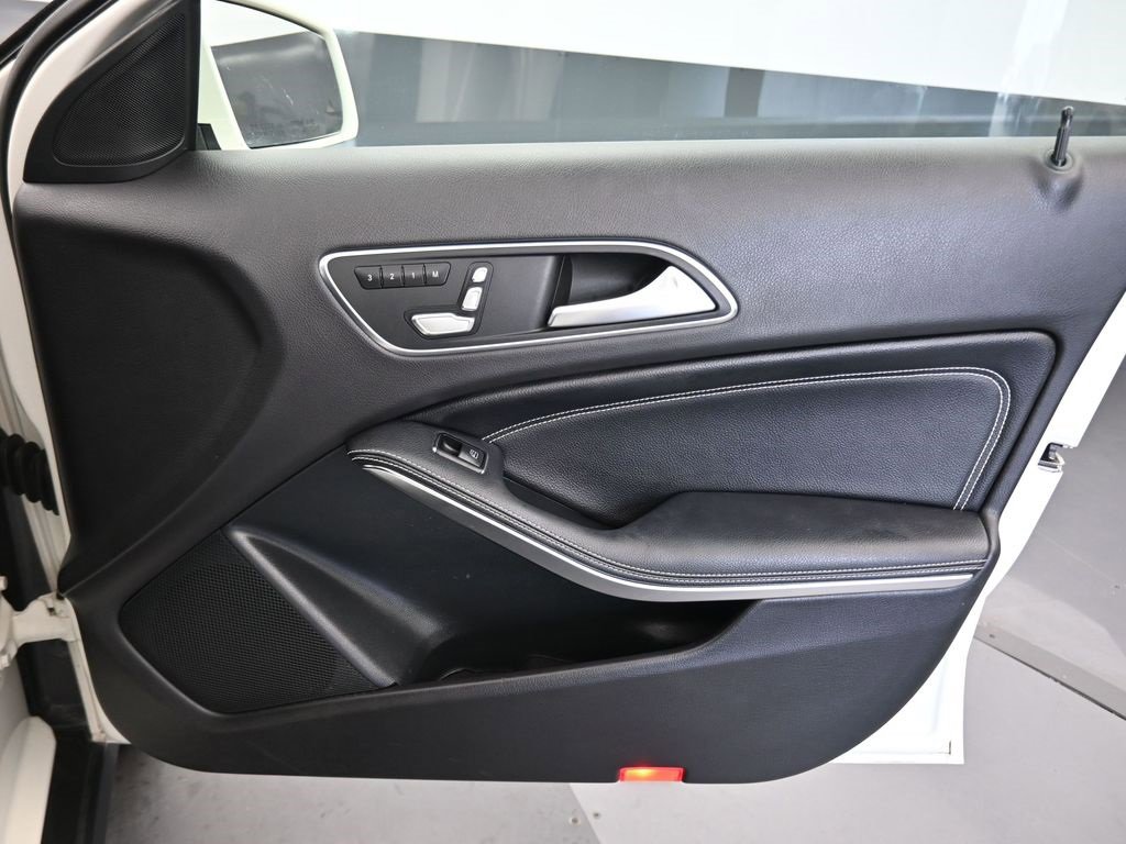 Used 2018 Mercedes-Benz GLA 250 4MATIC image 40