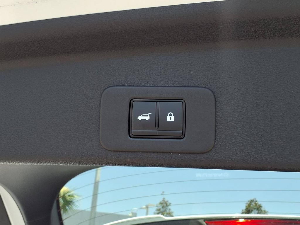Used 2025 Nissan Murano SL w/ Cargo Package AWD/4WD image 20