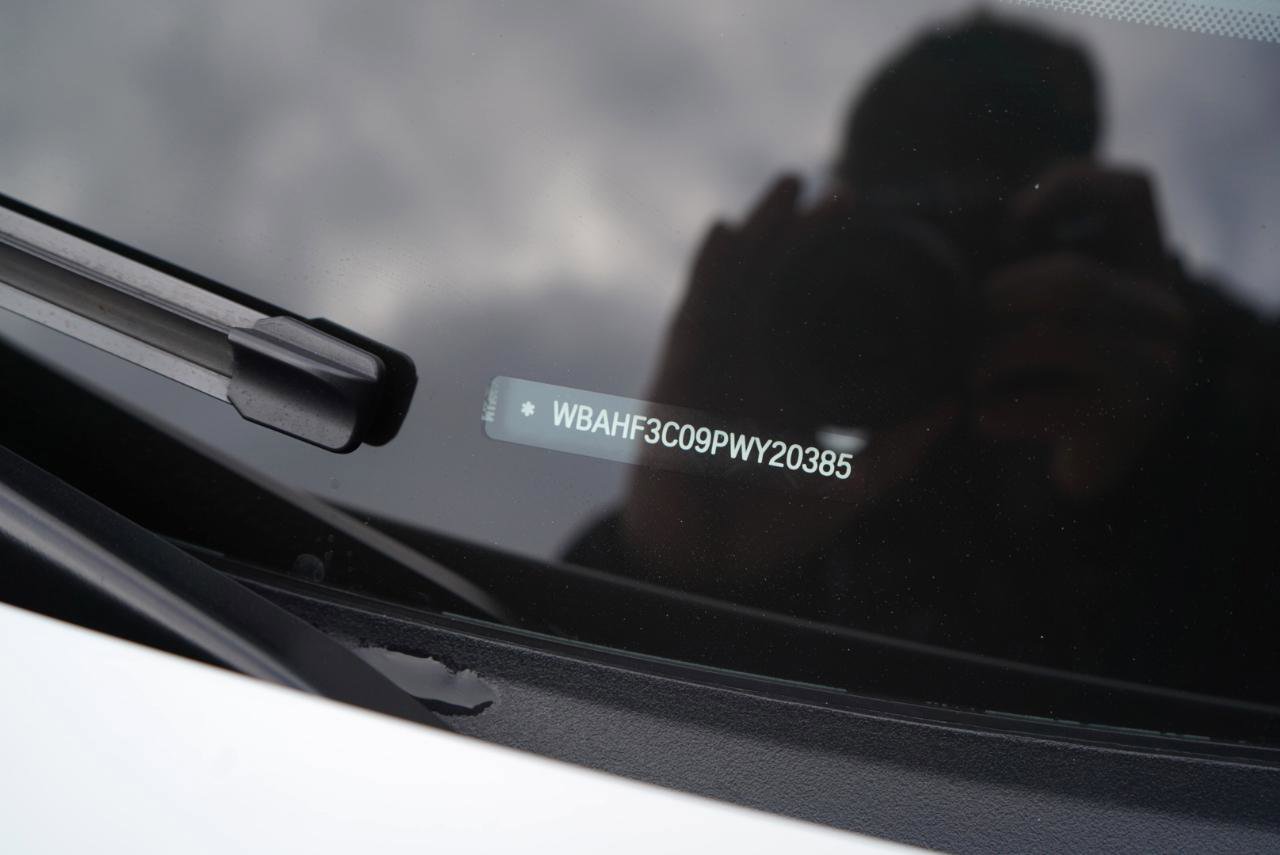 Used 2023 BMW Z4 sDrive30i w/ Premium Package image 26