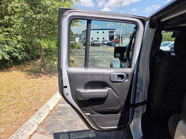 Used 2024 Jeep Wrangler Unlimited w/ Convenience Group AWD/4WD image 25