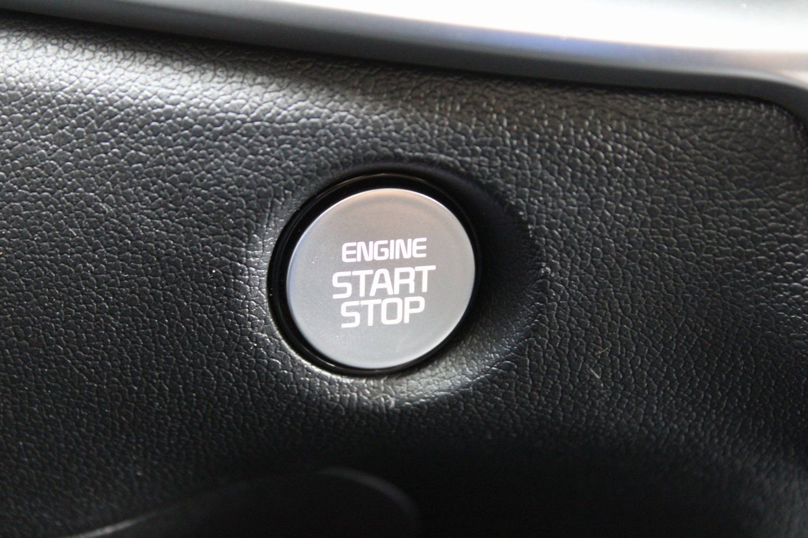 New 2026 Kia Sorento S w/ S Panoramic Sunroof Package image 31