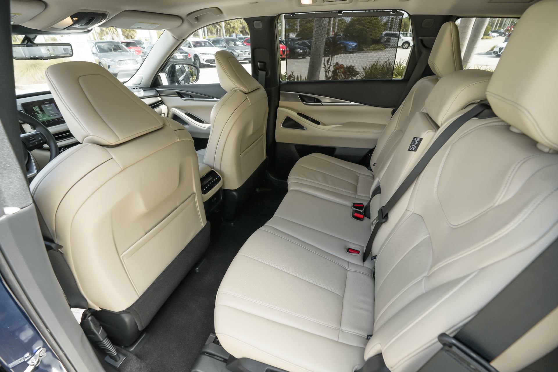 Used 2025 INFINITI QX60 Luxe w/ Vision Package image 31