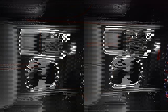 Used 2025 Nissan Altima 2.5 SR image 29