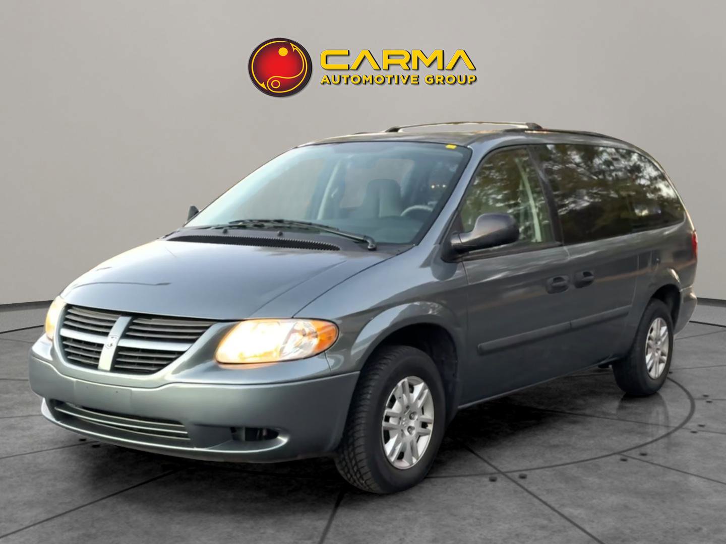Used 2005 Dodge Grand Caravan SE image 1