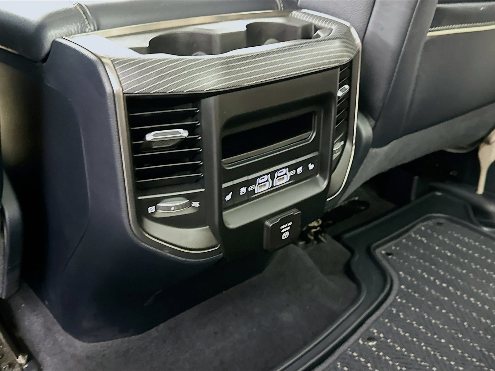 Used 2021 RAM 1500 Limited AWD/4WD image 28