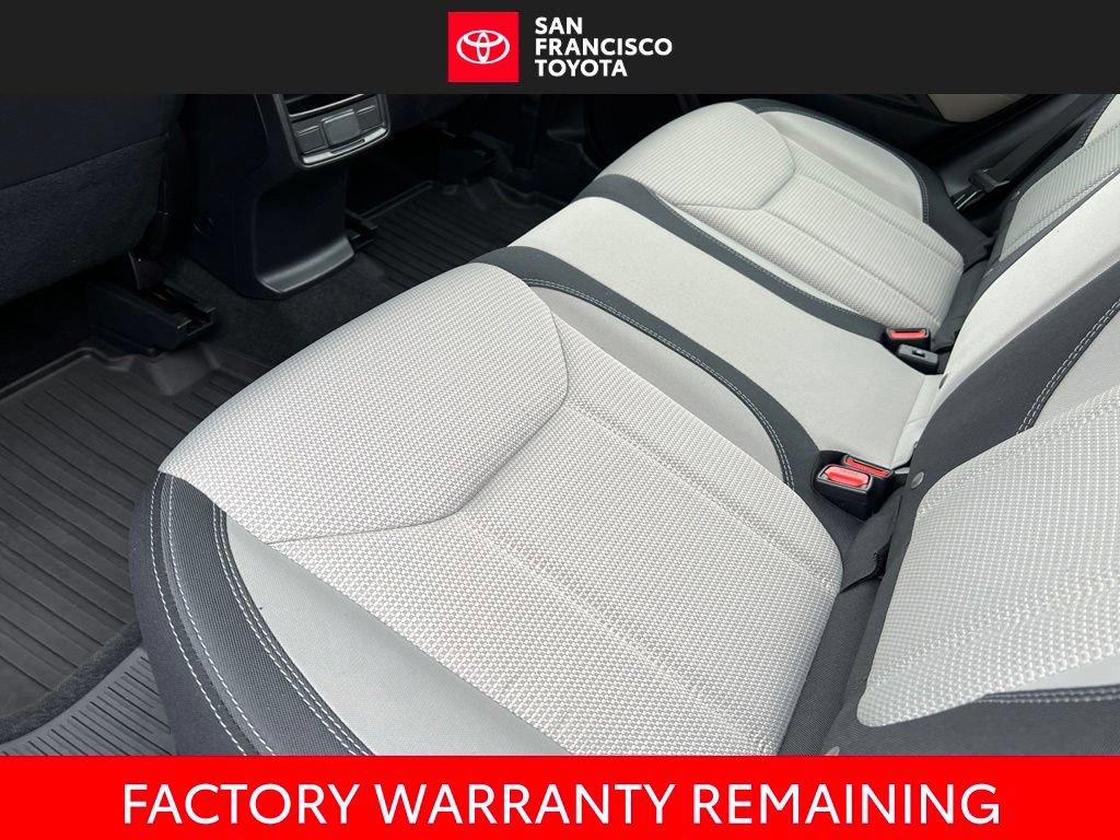 Used 2022 Subaru Forester AWD/4WD image 15