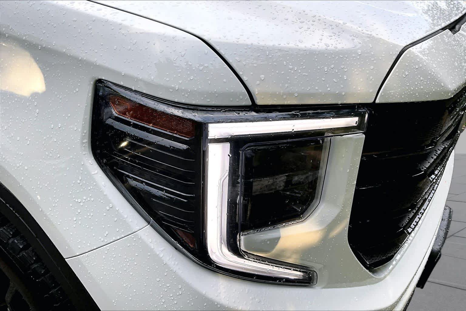 Used 2023 GMC Sierra 1500 Elevation w/ X31 Off-Road Package AWD/4WD image 25