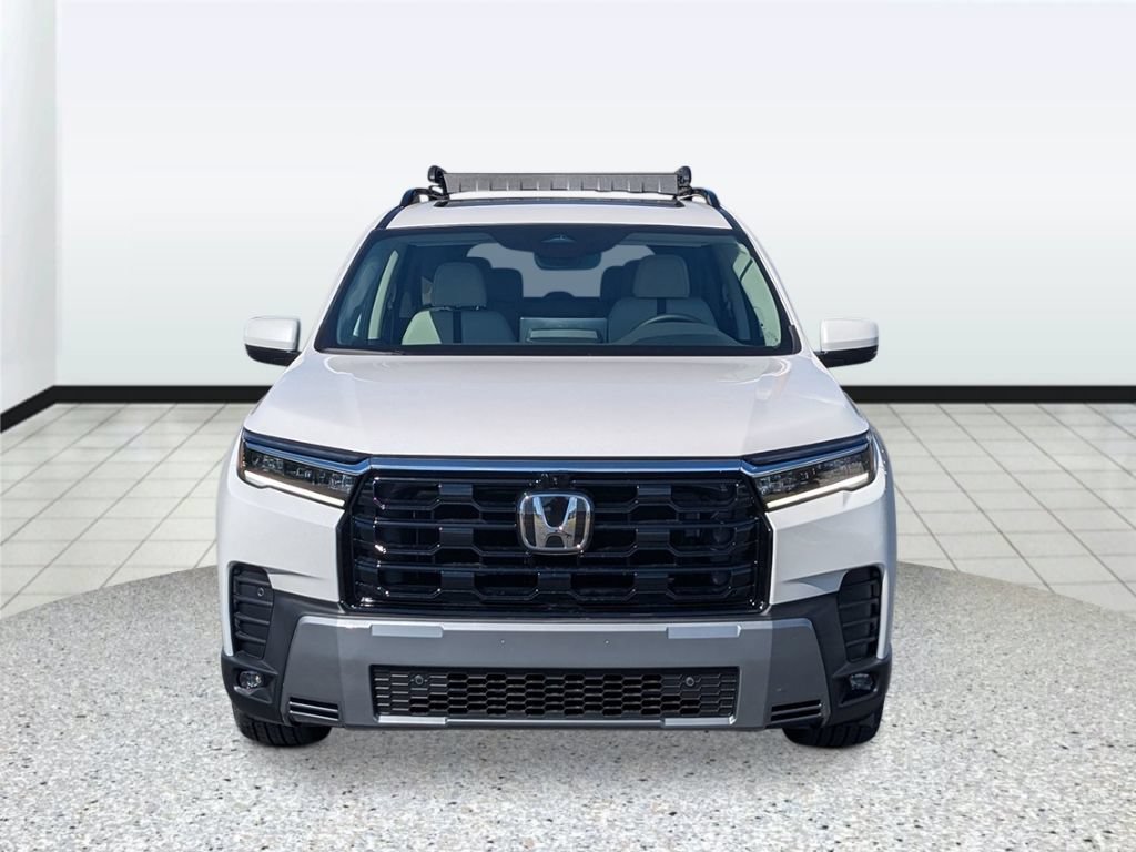 New 2026 Honda Pilot Touring image 8