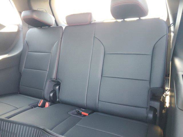 New 2026 Chevrolet Traverse Z71 w/ Enhanced Driving Package image 17