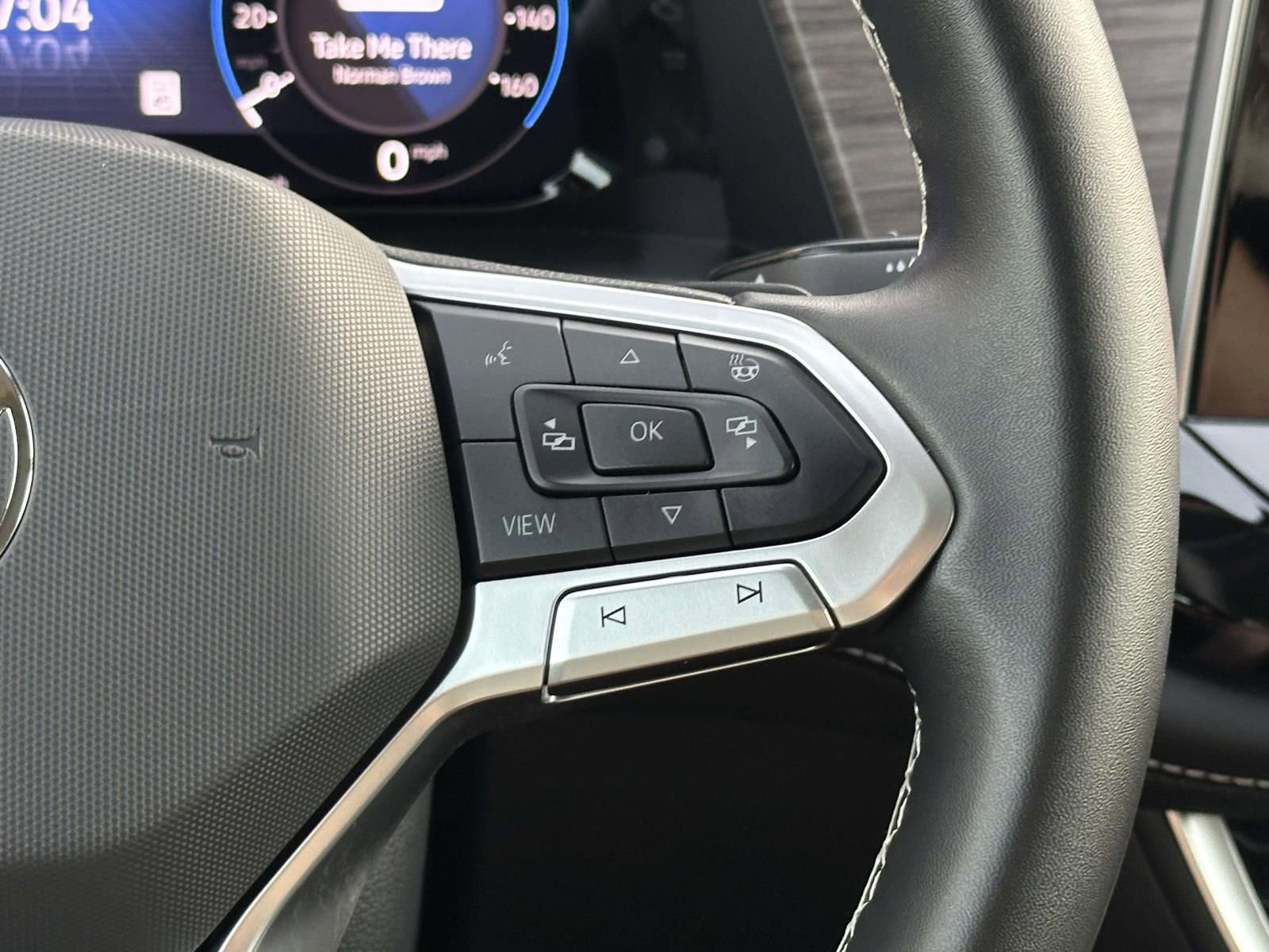 Used 2024 Volkswagen Atlas SEL image 25