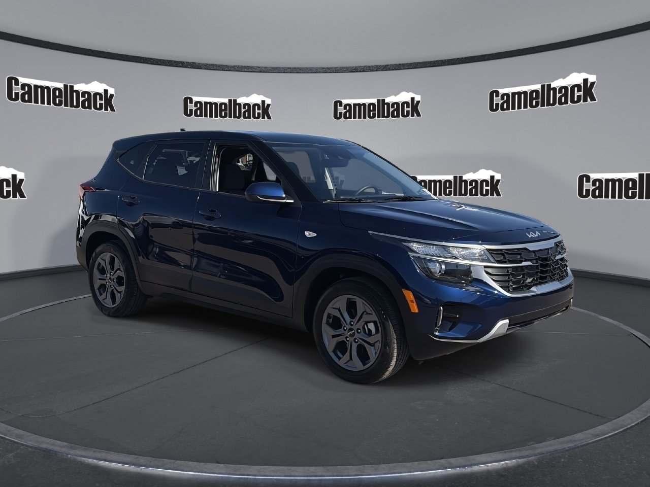 Certified 2026 Kia Seltos LX FWD image 1