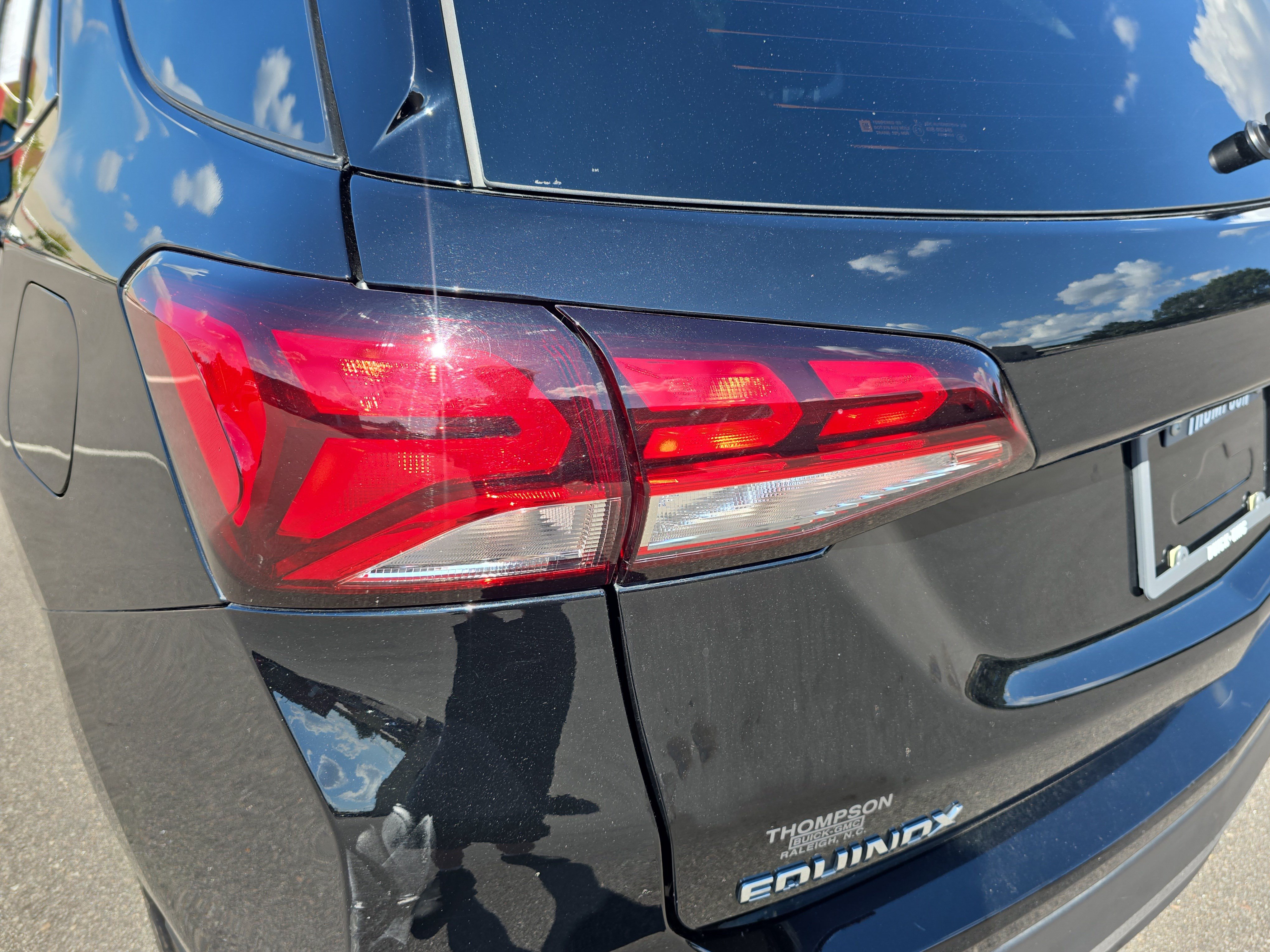Used 2023 Chevrolet Equinox LT FWD image 35