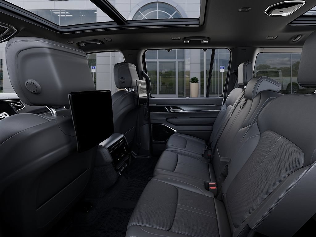 New 2026 Jeep Grand Wagoneer Limited AWD/4WD image 23
