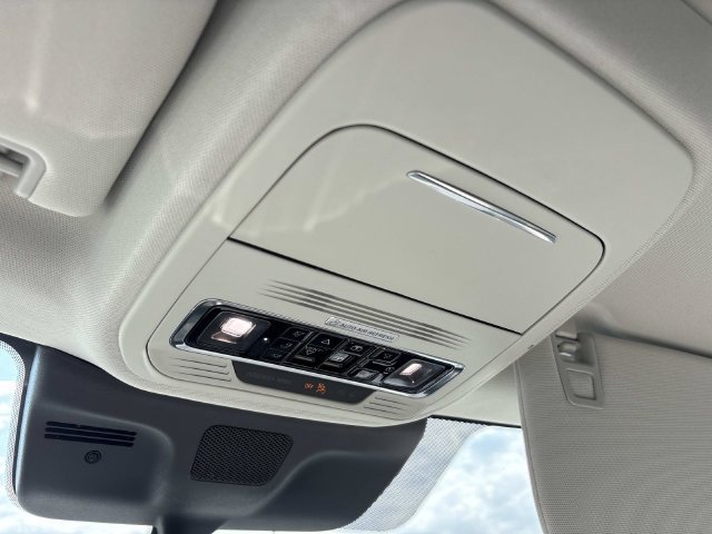 New 2026 Lincoln Navigator L Reserve w/ Jet Appearance Package AWD/4WD image 31