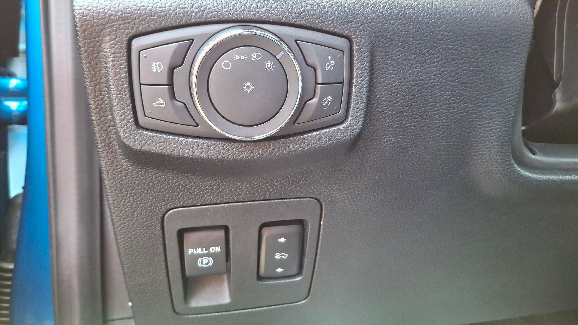 Used 2019 Ford F150 XLT w/ Equipment Group 302A Luxury AWD/4WD image 14