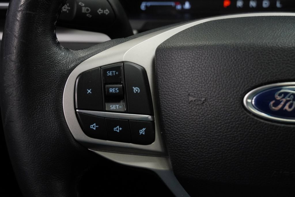 Used 2022 Ford Explorer XLT w/ Equipment Group 202A image 42