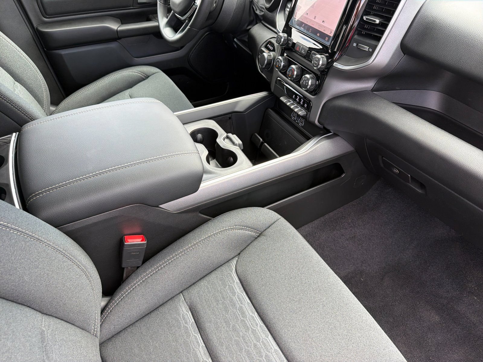 New 2026 RAM 1500 Express AWD/4WD image 15
