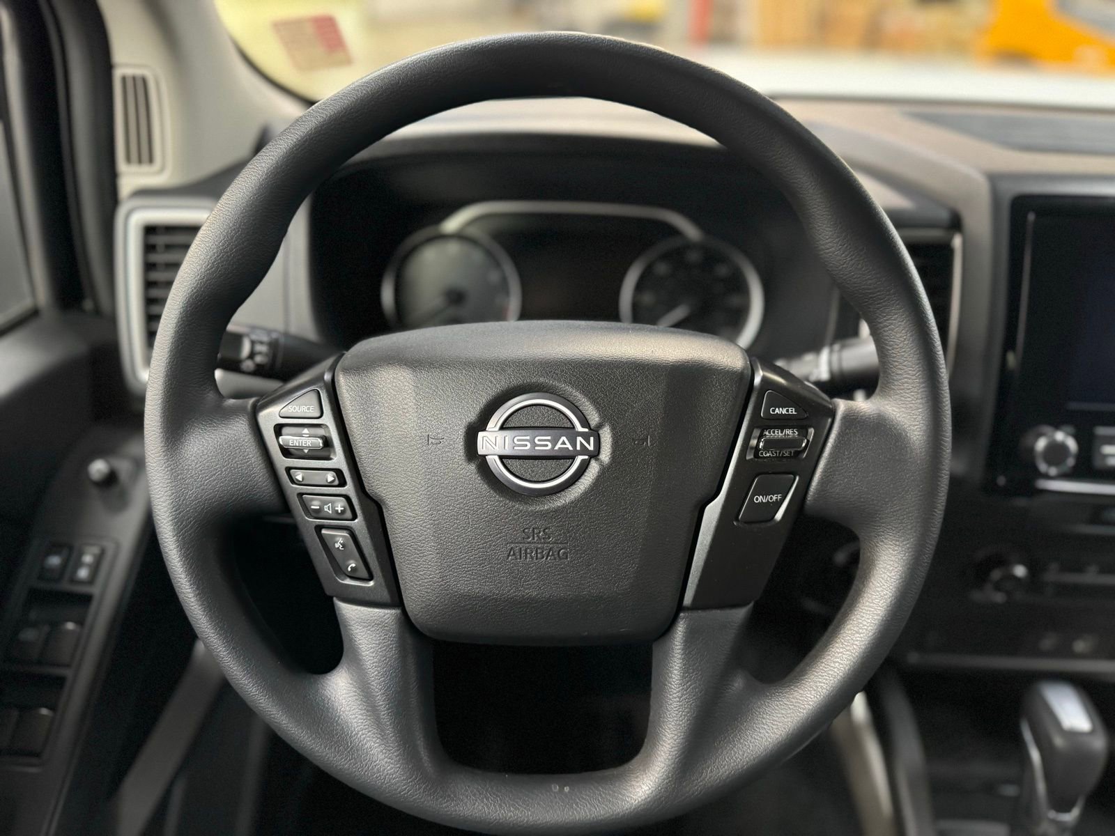 Used 2023 Nissan Frontier SV image 15