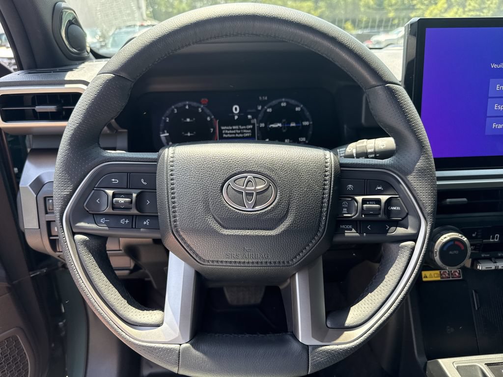 Used 2025 Toyota 4Runner TRD Off-Road Premium AWD/4WD image 23
