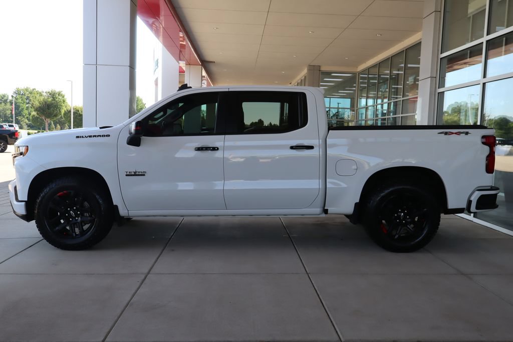 Used 2022 Chevrolet Silverado 1500 RST w/ Redline Edition AWD/4WD image 4
