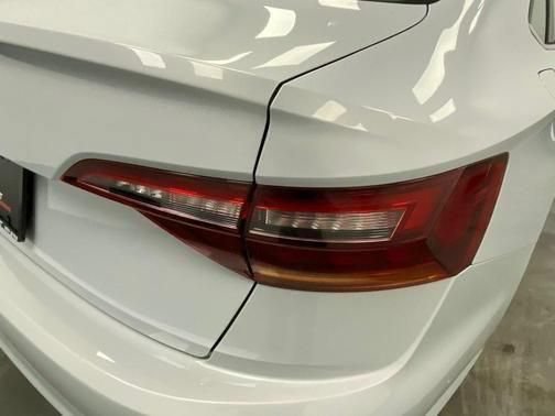 Used 2019 Volkswagen Jetta SE FWD image 15