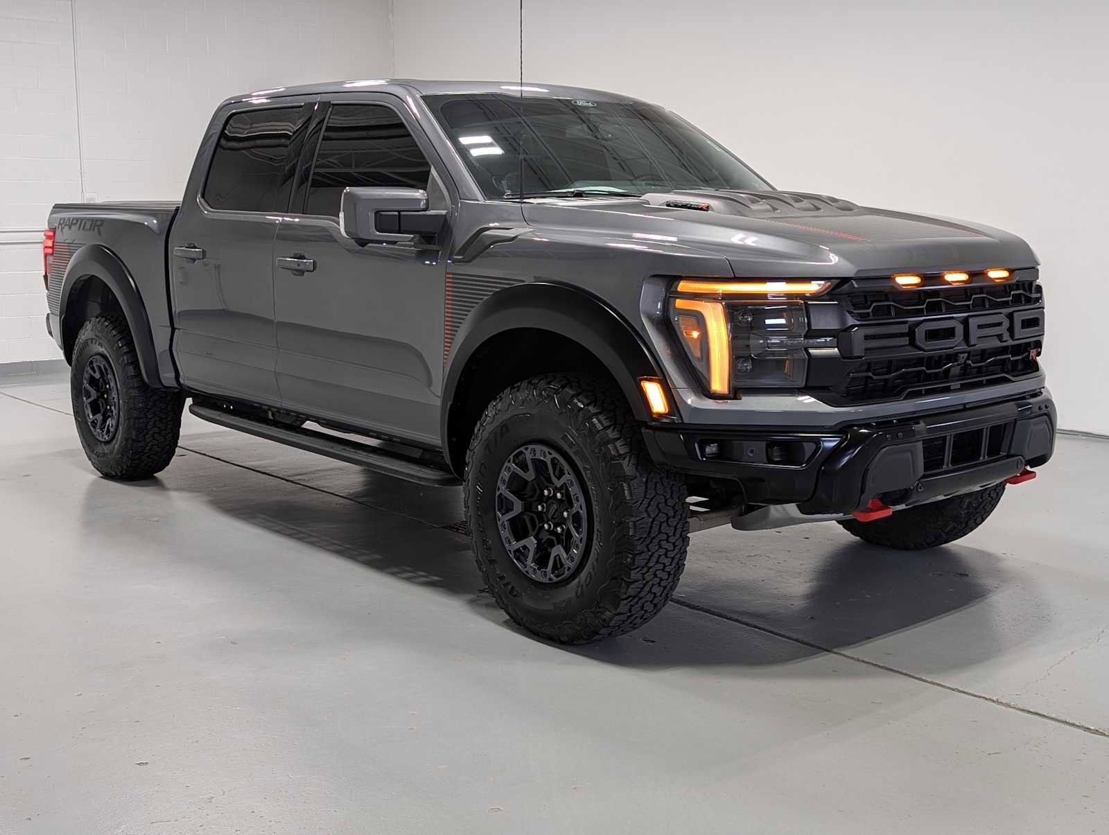Used 2025 Ford F150 Raptor w/ Equipment Group 803A Raptor R image 5