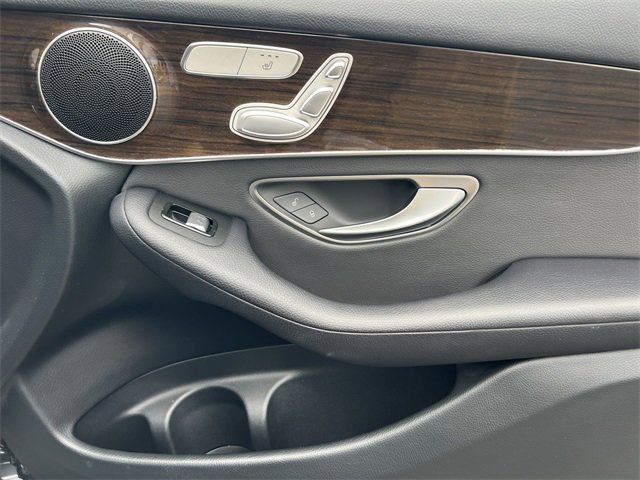 Used 2022 Mercedes-Benz GLC 300 4MATIC image 36