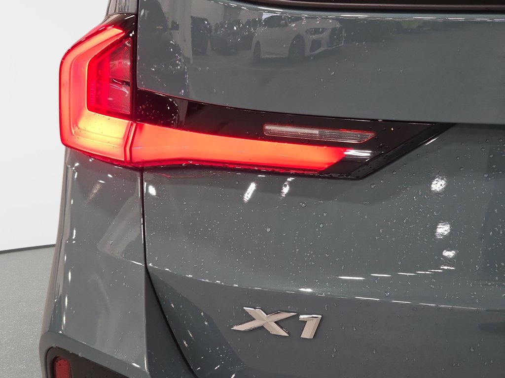 Certified 2024 BMW X1 xDrive28i w/ Premium Package AWD/4WD image 21