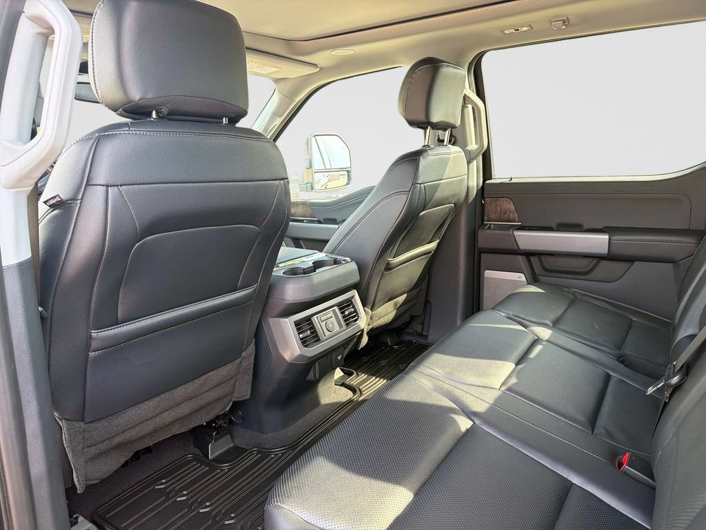 Used 2024 Ford F350 Lariat w/ Lariat Ultimate Package AWD/4WD image 15