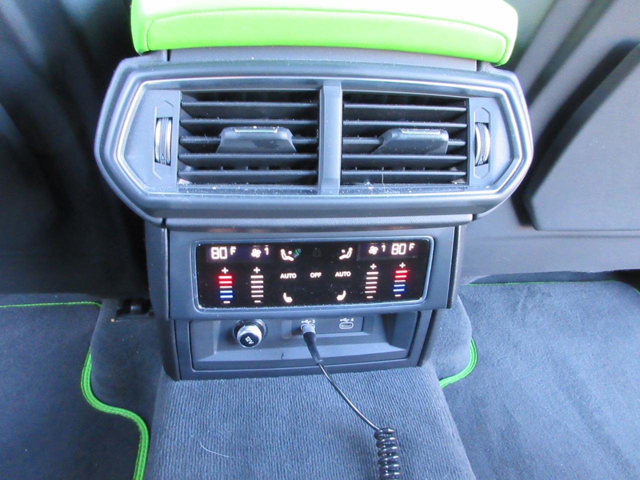 Used 2022 Lamborghini Urus image 44