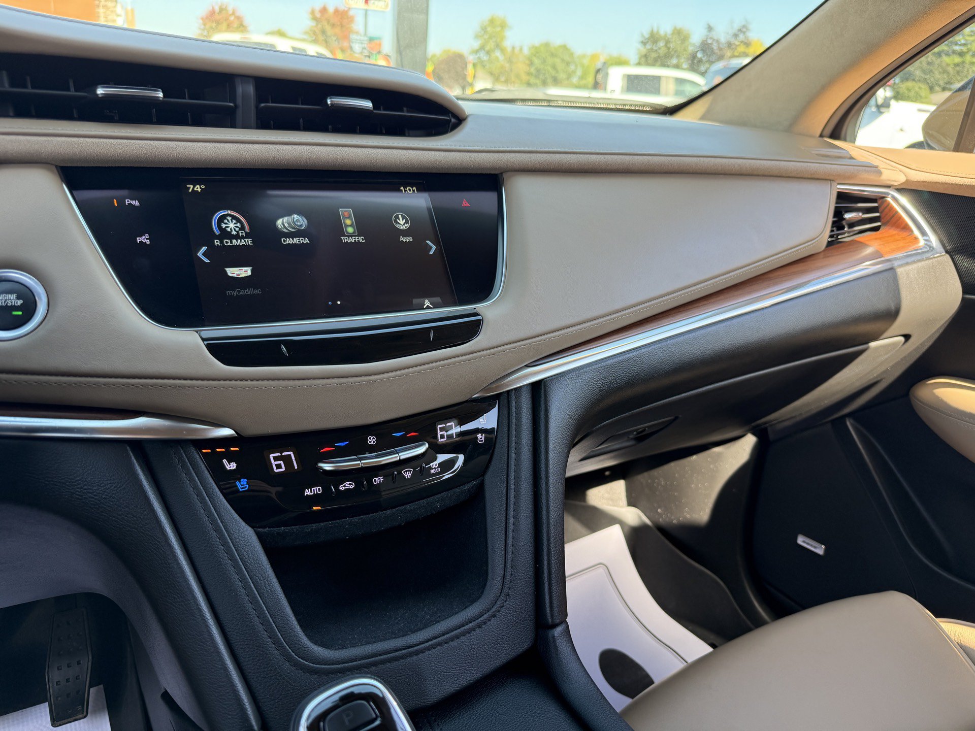 Used 2019 Cadillac XT5 Platinum AWD/4WD image 12