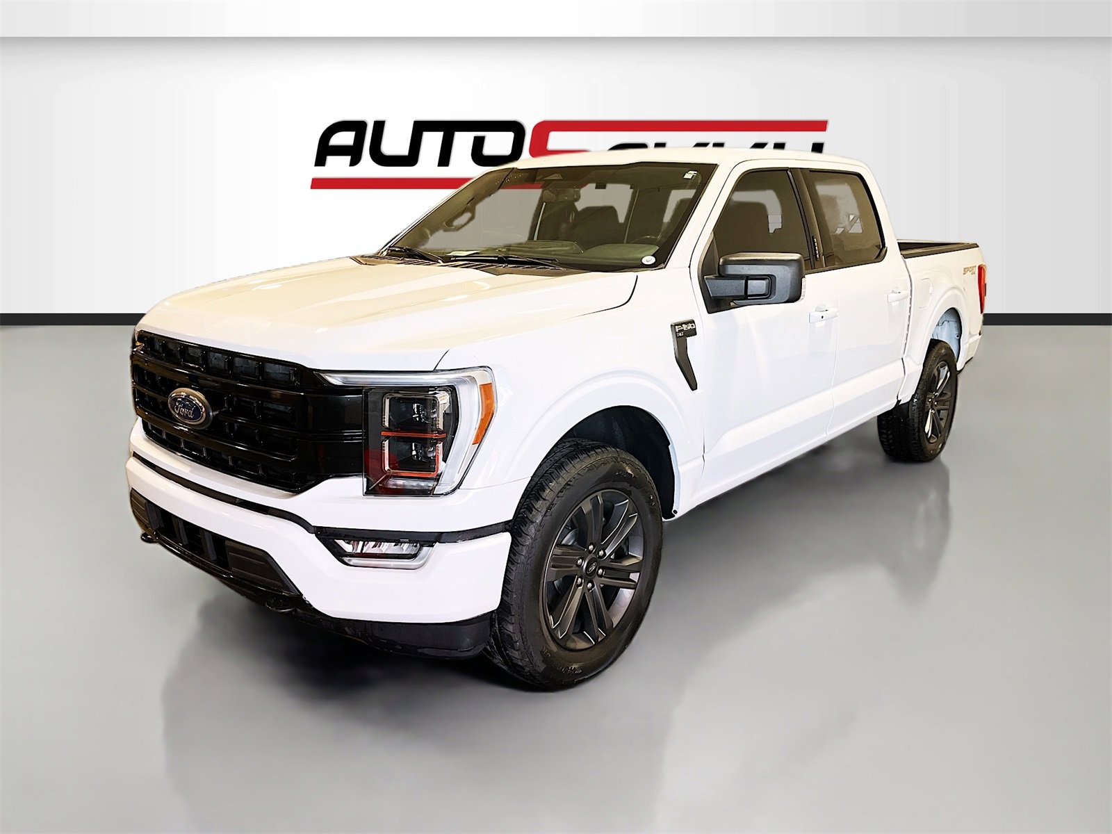 Used 2023 Ford F150 XLT w/ Equipment Group 302A High image 3